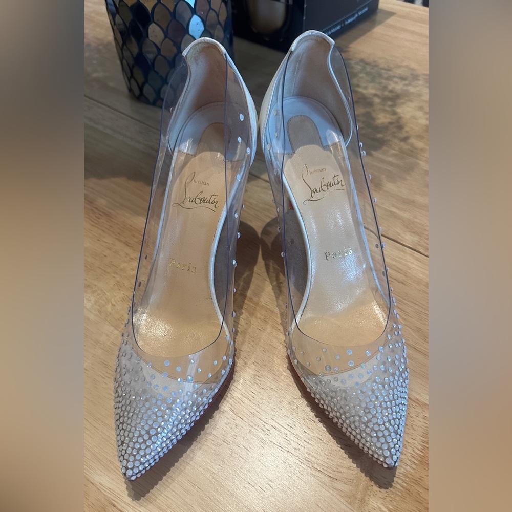 Loboutin size 38.5